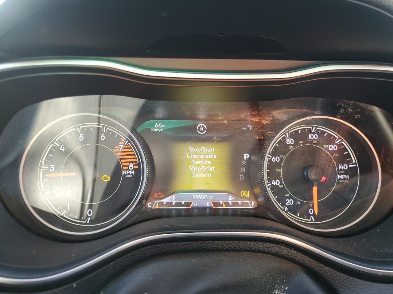 2019 Jeep Grand Cherokee - Image 9