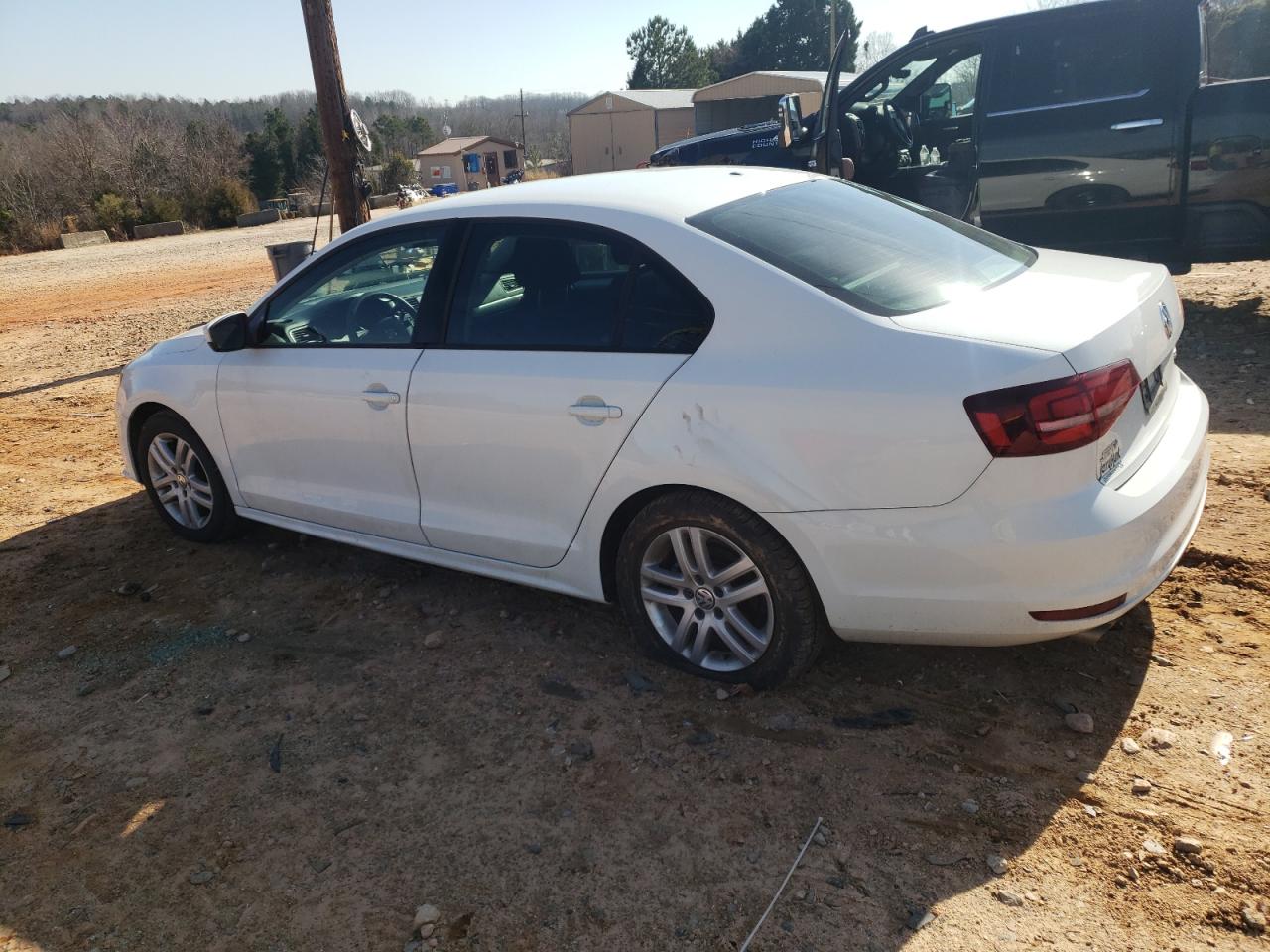 2018 Volkswagen Jetta - Image 2