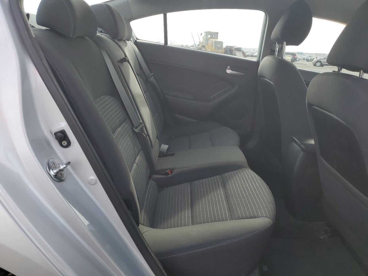 2018 Kia Forte - Image 11