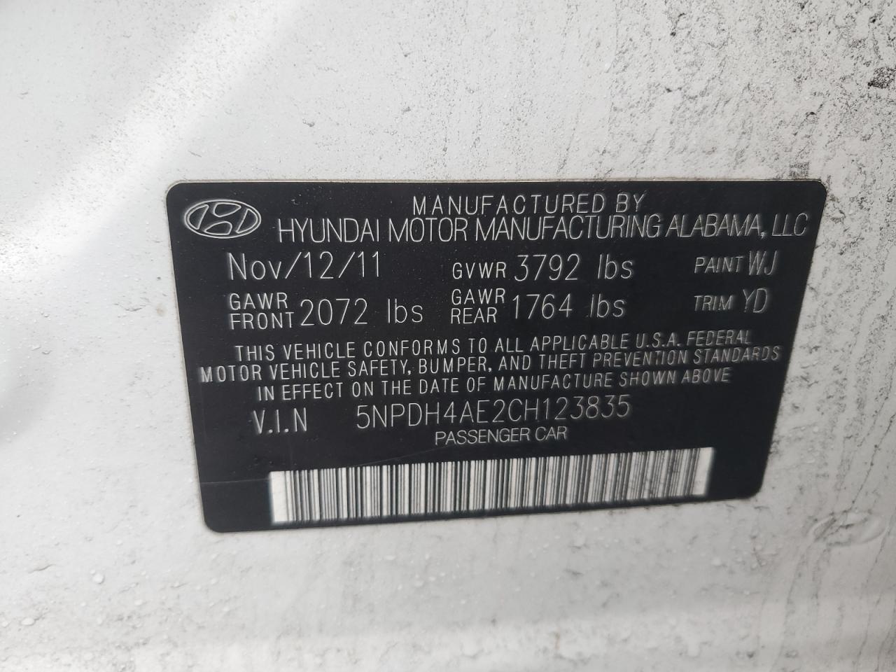 2012 Hyundai Elantra - Image 12