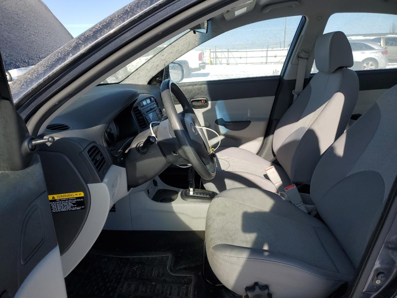 2011 Hyundai Accent - Image 7