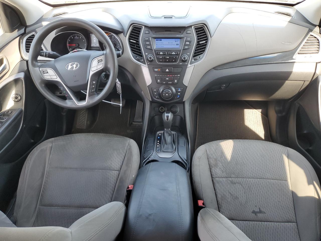 2014 Hyundai Santa Fe - Image 8