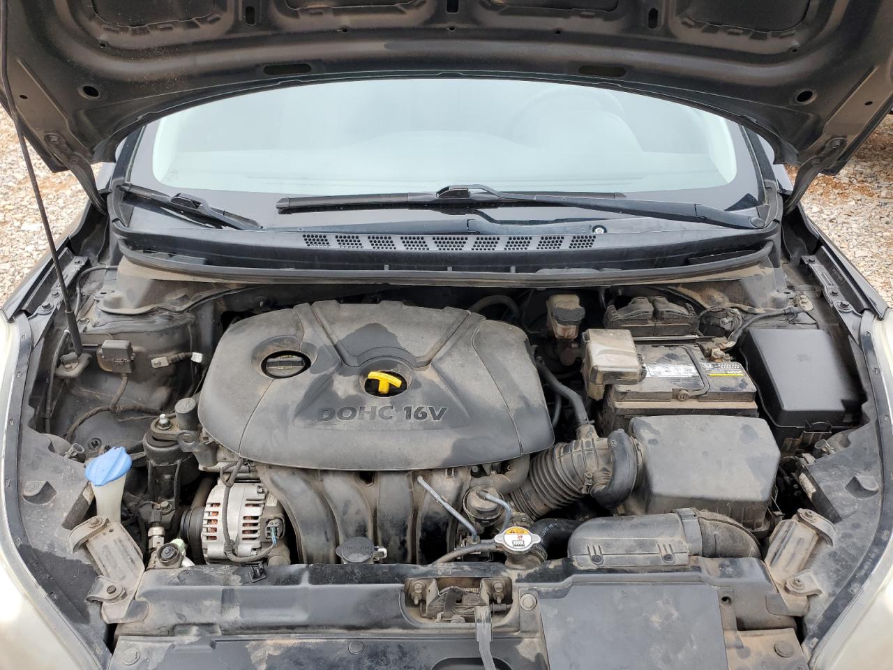 2015 Hyundai Elantra - Image 11