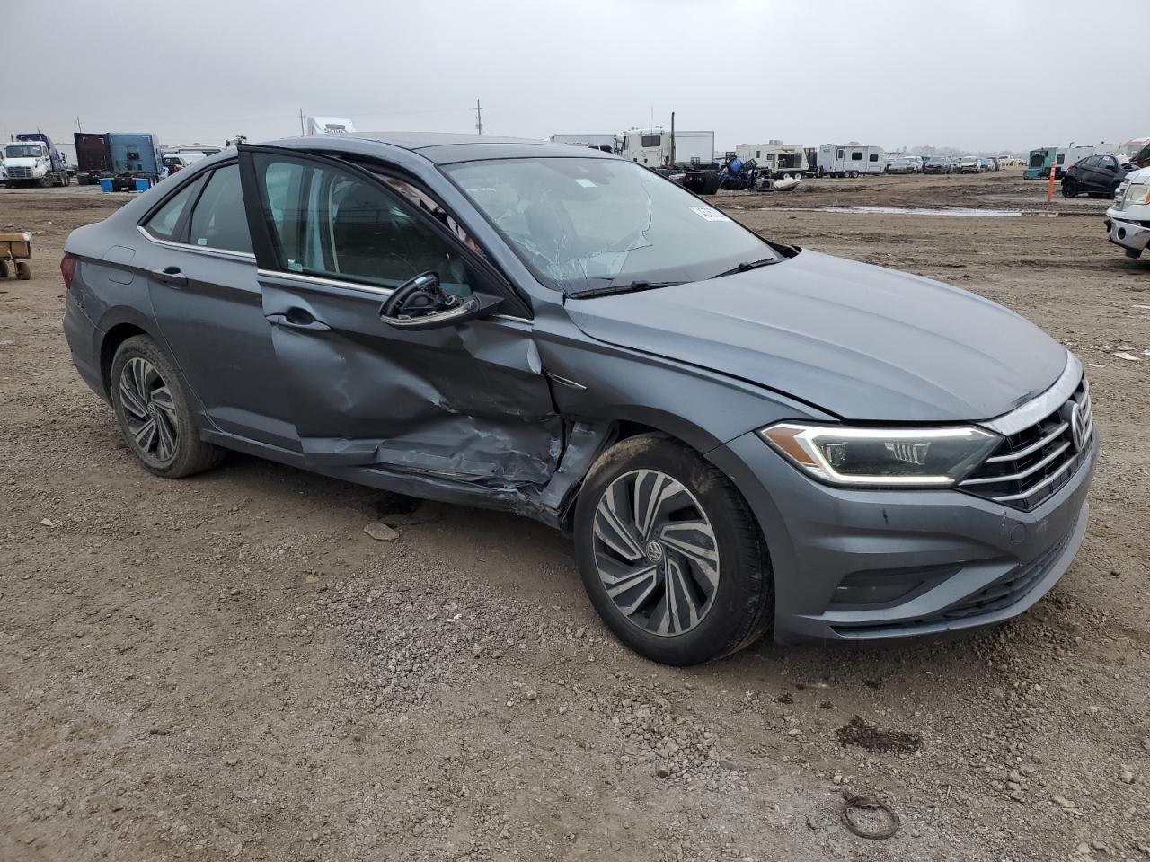 2021 Volkswagen Jetta - Image 4