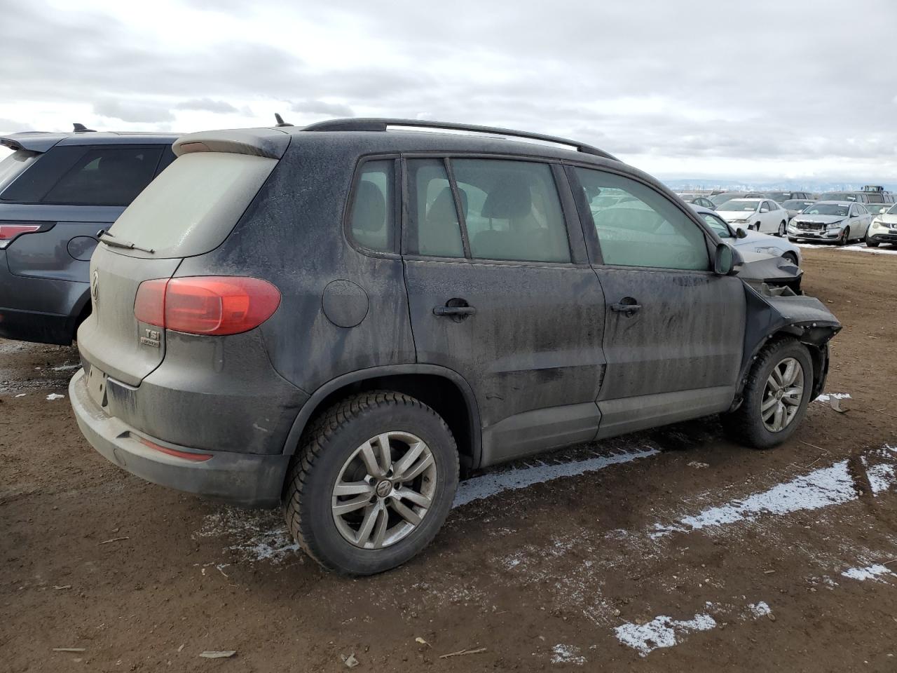 2016 Volkswagen Tiguan - Image 3