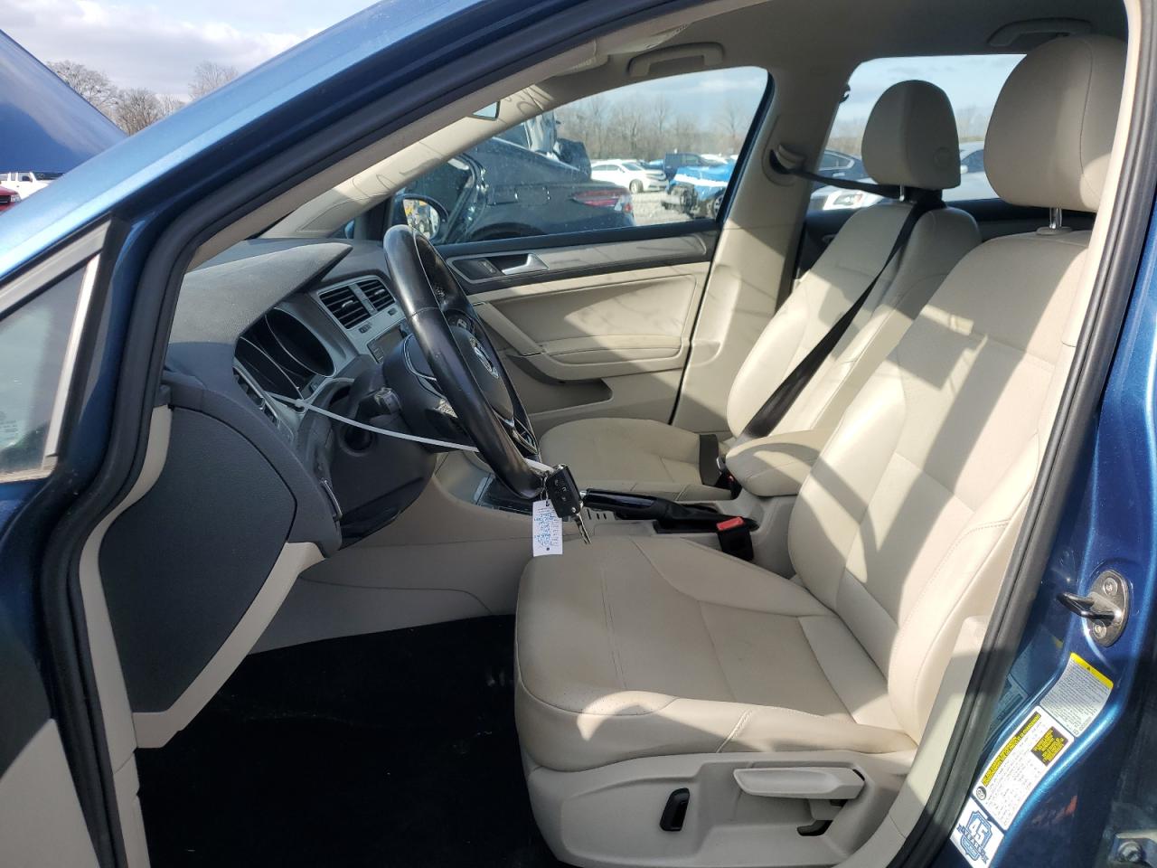 2015 Volkswagen Golf - Image 7