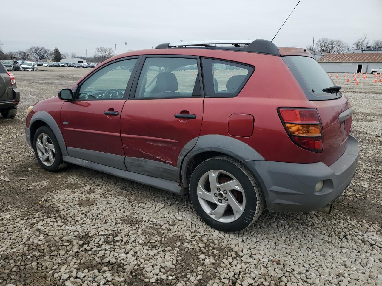 2004 Pontiac Vibe - Image 2