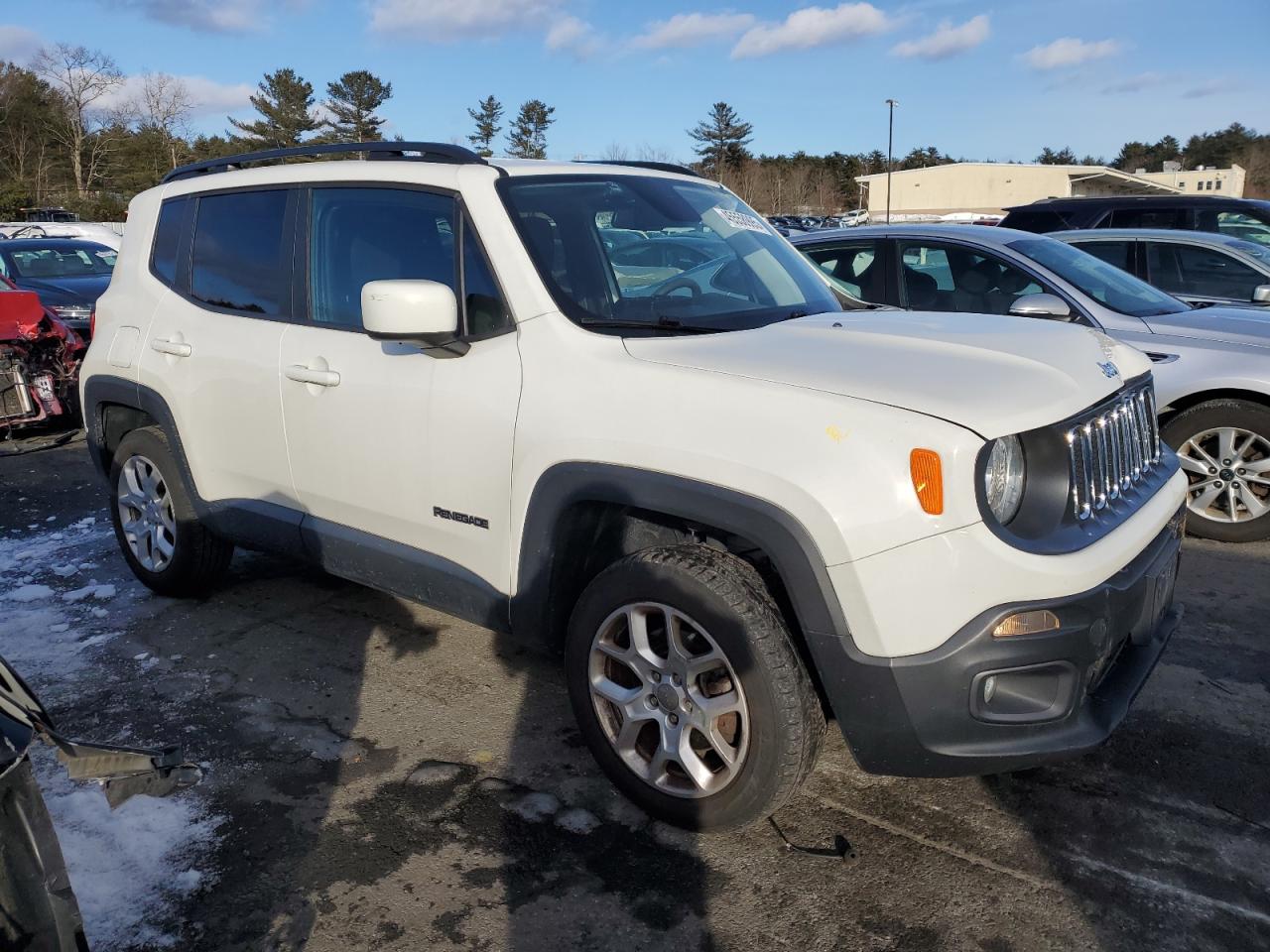 2018 Jeep Renegade - Image 4