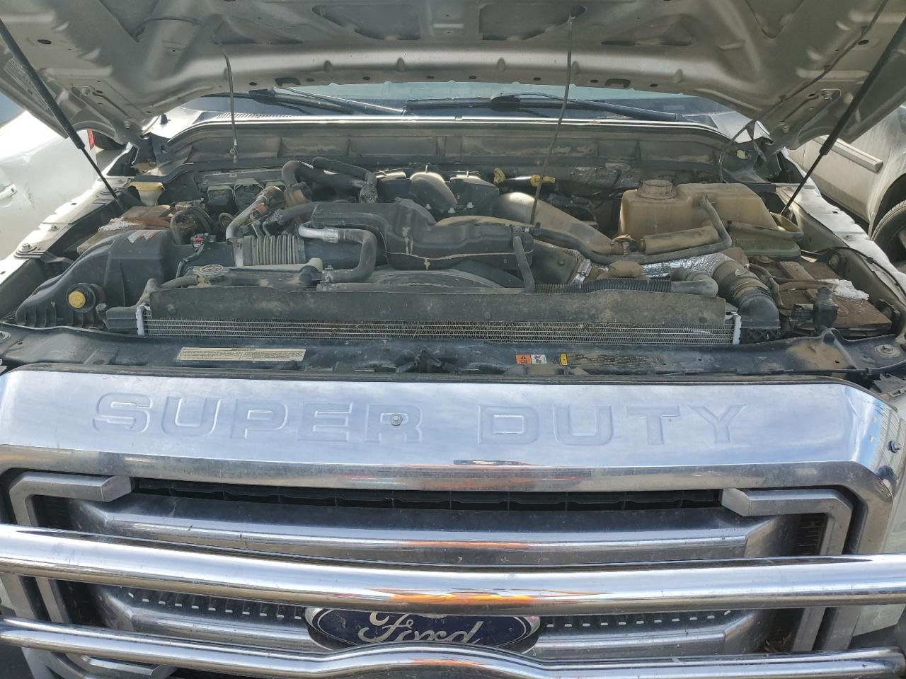 2011 Ford F350 - Image 13