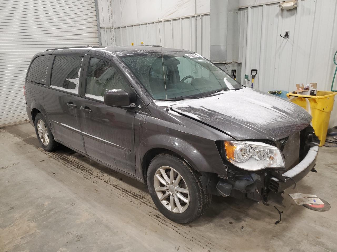 2015 Dodge Caravan - Image 4