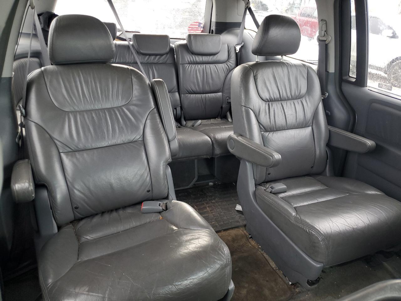 2005 Honda Odyssey - Image 11