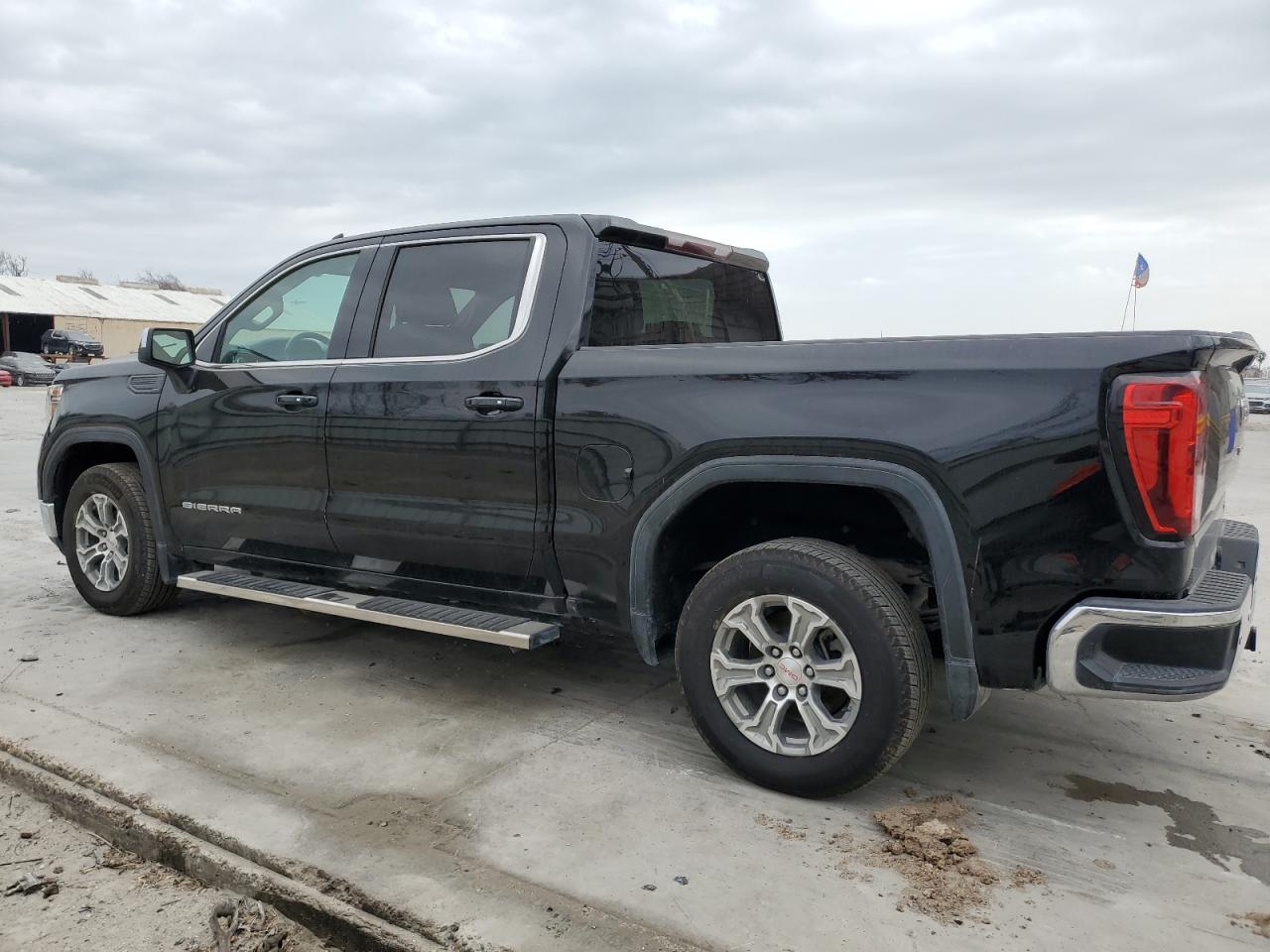 2020 GMC Sierra - Image 2
