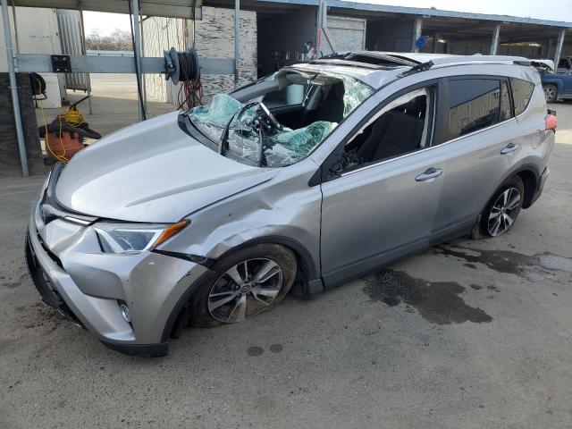  TOYOTA RAV4 2018 Srebrny