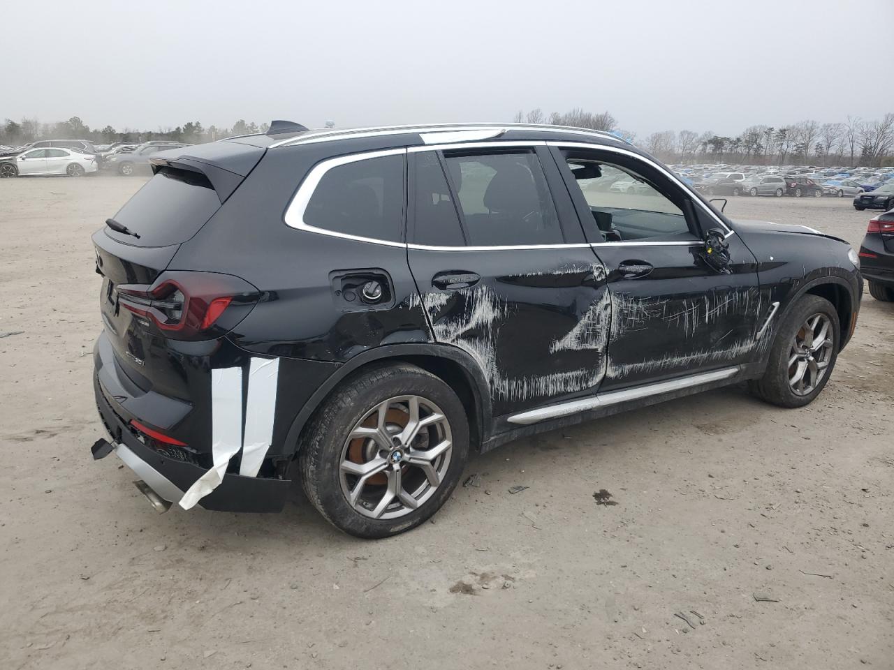 2023 BMW X3 - Image 3