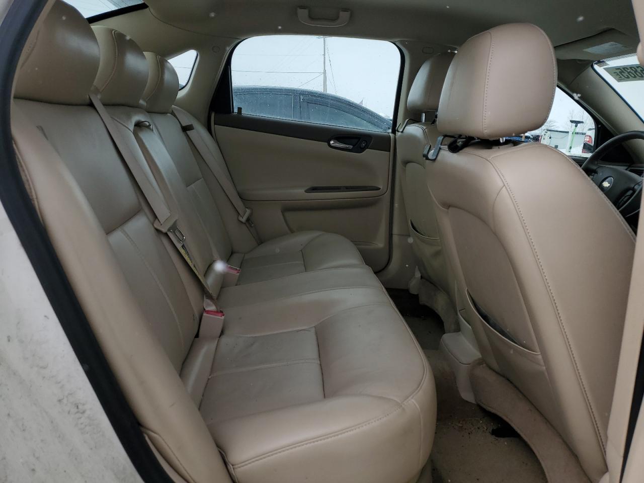 2008 Chevrolet Impala - Image 10