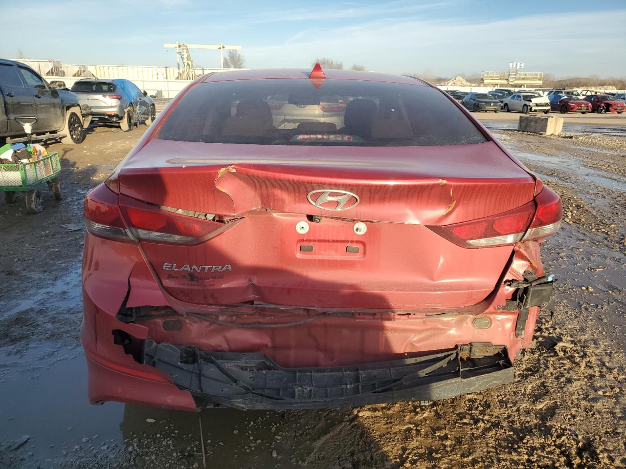 2018 Hyundai Elantra - Image 6