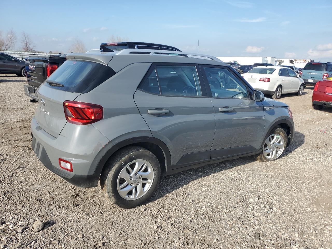 2020 Hyundai Venue - Image 3