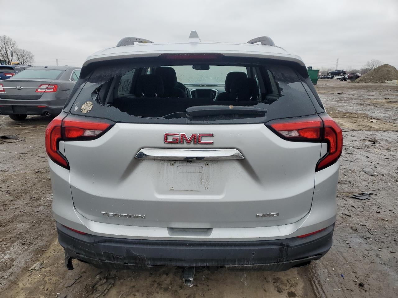 2018 GMC Terrain - Image 6
