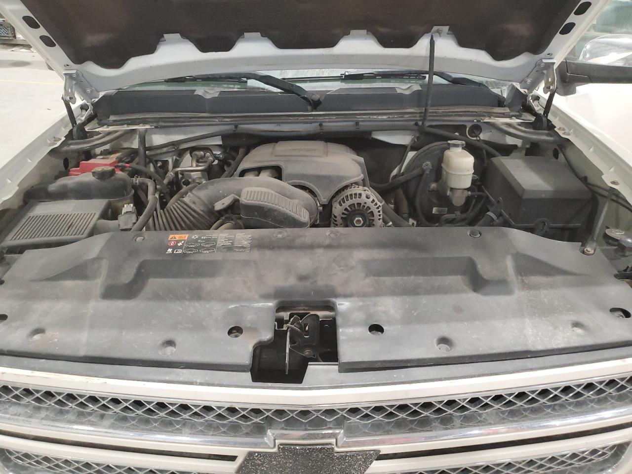 2012 Chevrolet Silverado - Image 11