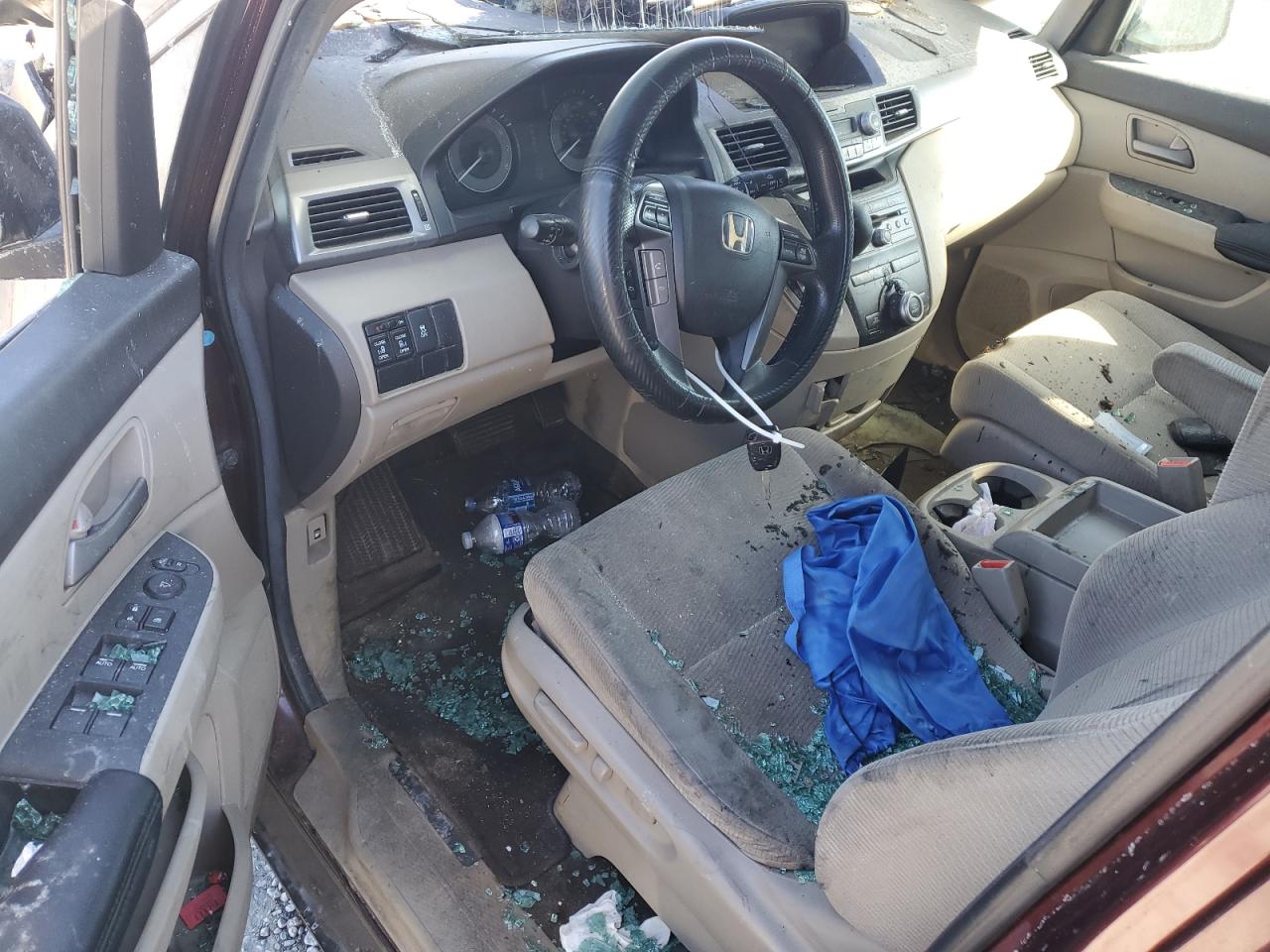 2012 Honda Odyssey - Image 8