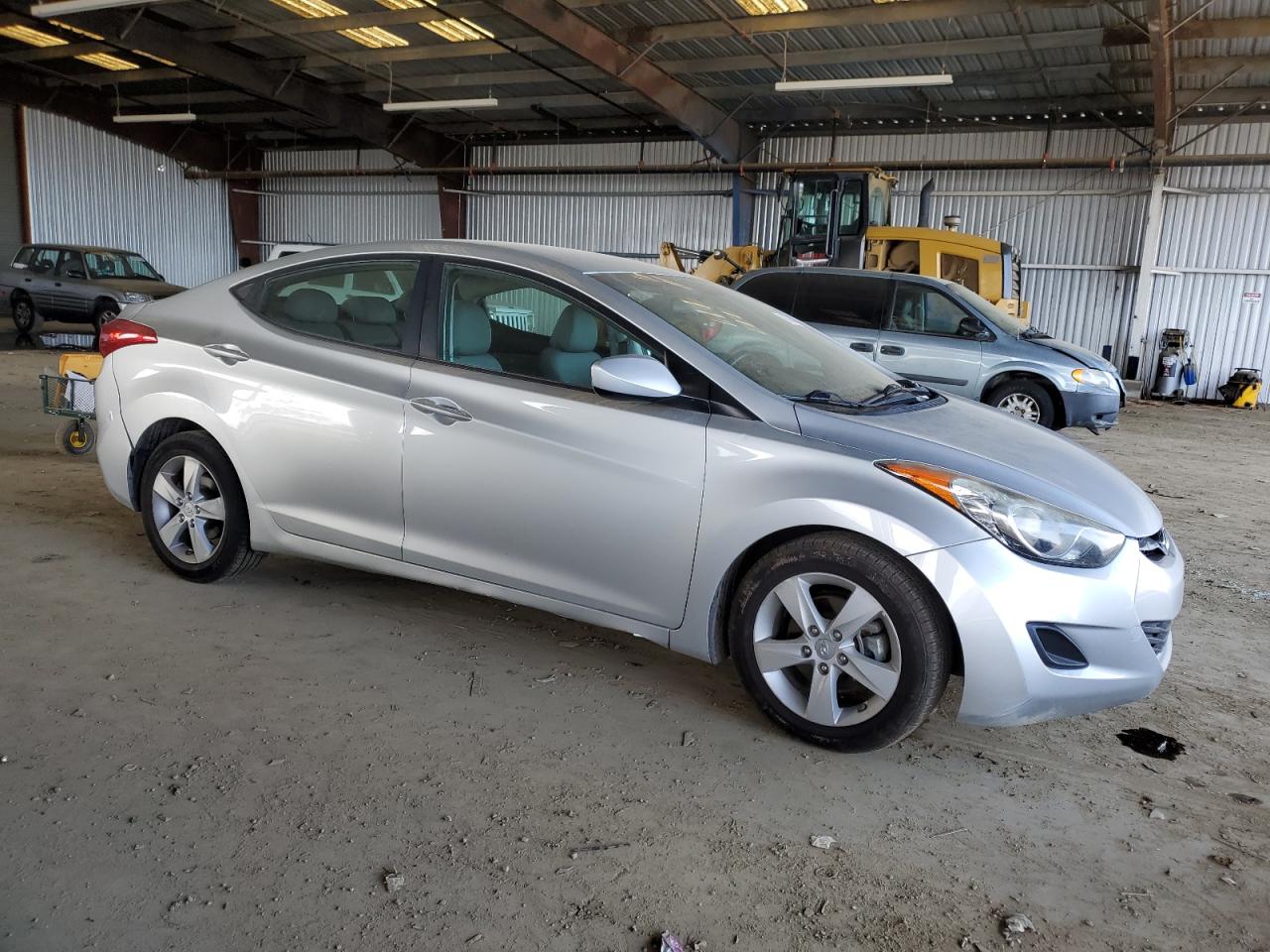 2013 Hyundai Elantra - Image 4