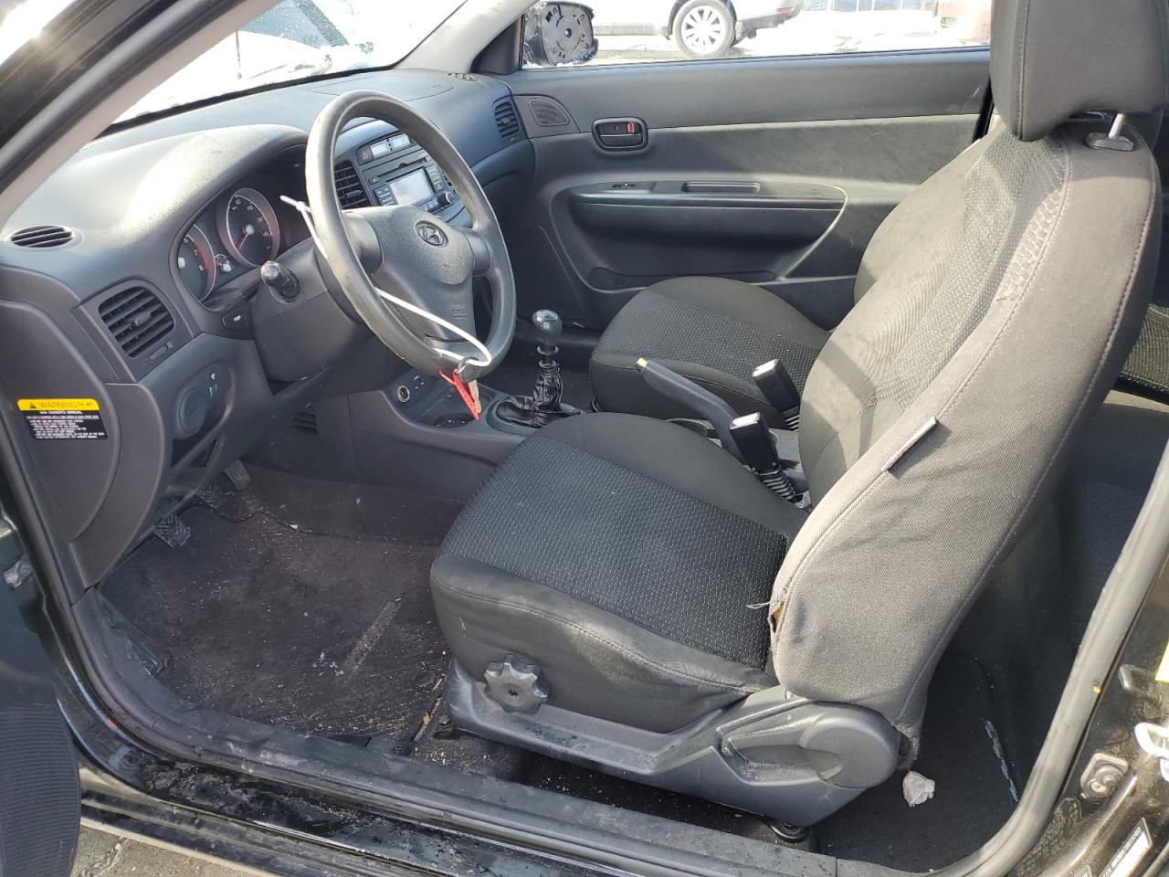 2011 Hyundai Accent - Image 7