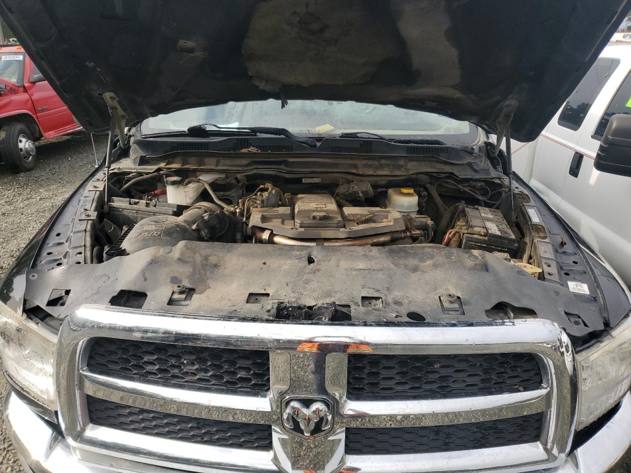 2015 RAM 3500 - Image 12