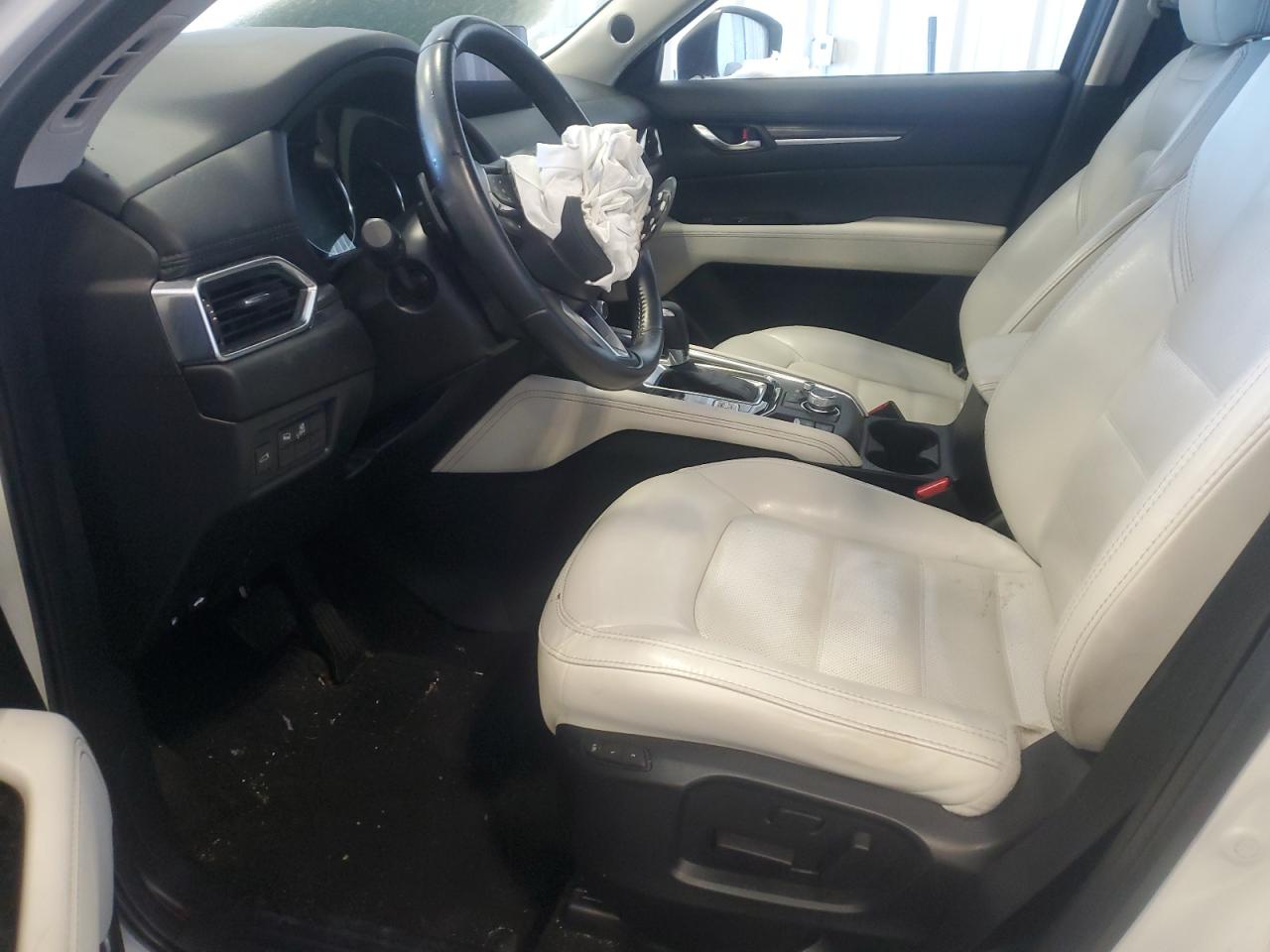 2021 Mazda CX-5 - Image 7