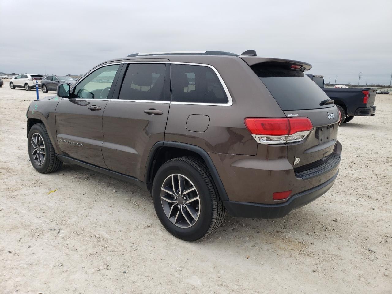 2019 Jeep Grand Cherokee - Image 2