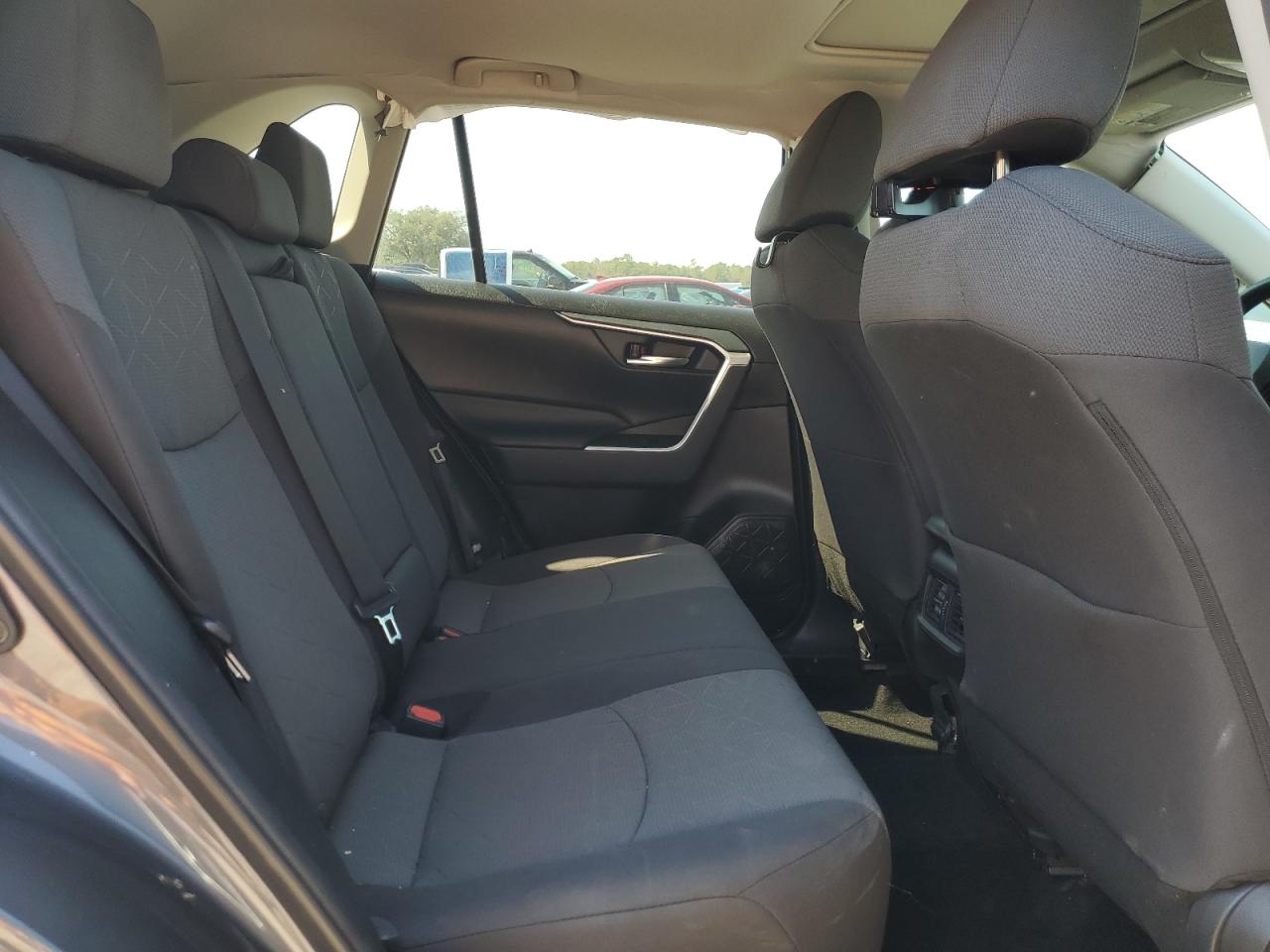 2021 Toyota RAV 4 - Image 11