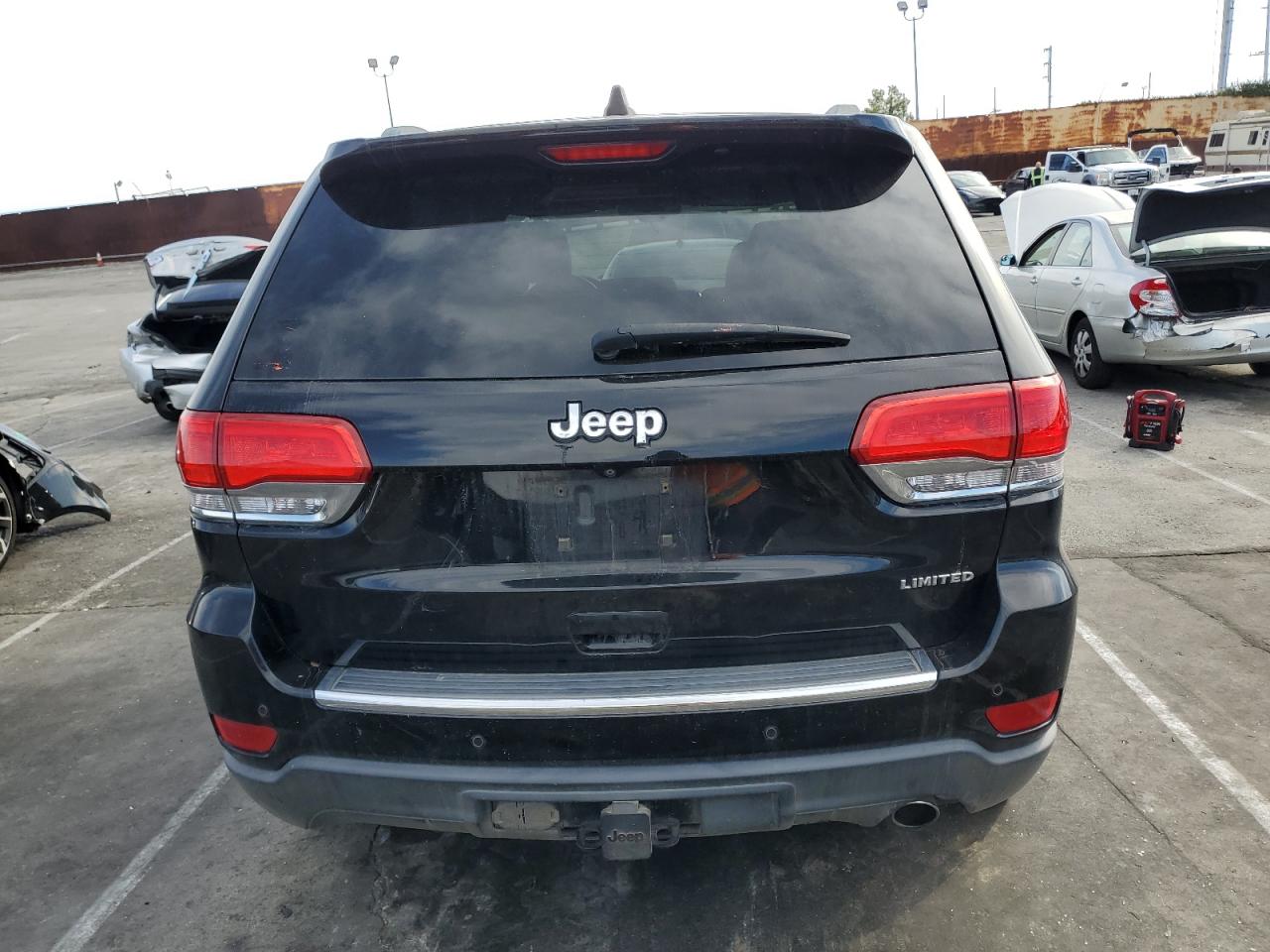 2018 Jeep Grand Cherokee - Image 6