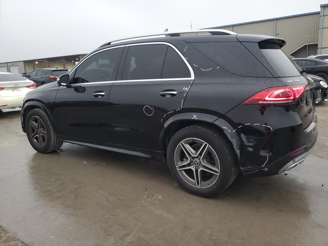 2022 Mercedes-Benz GLE - Image 2