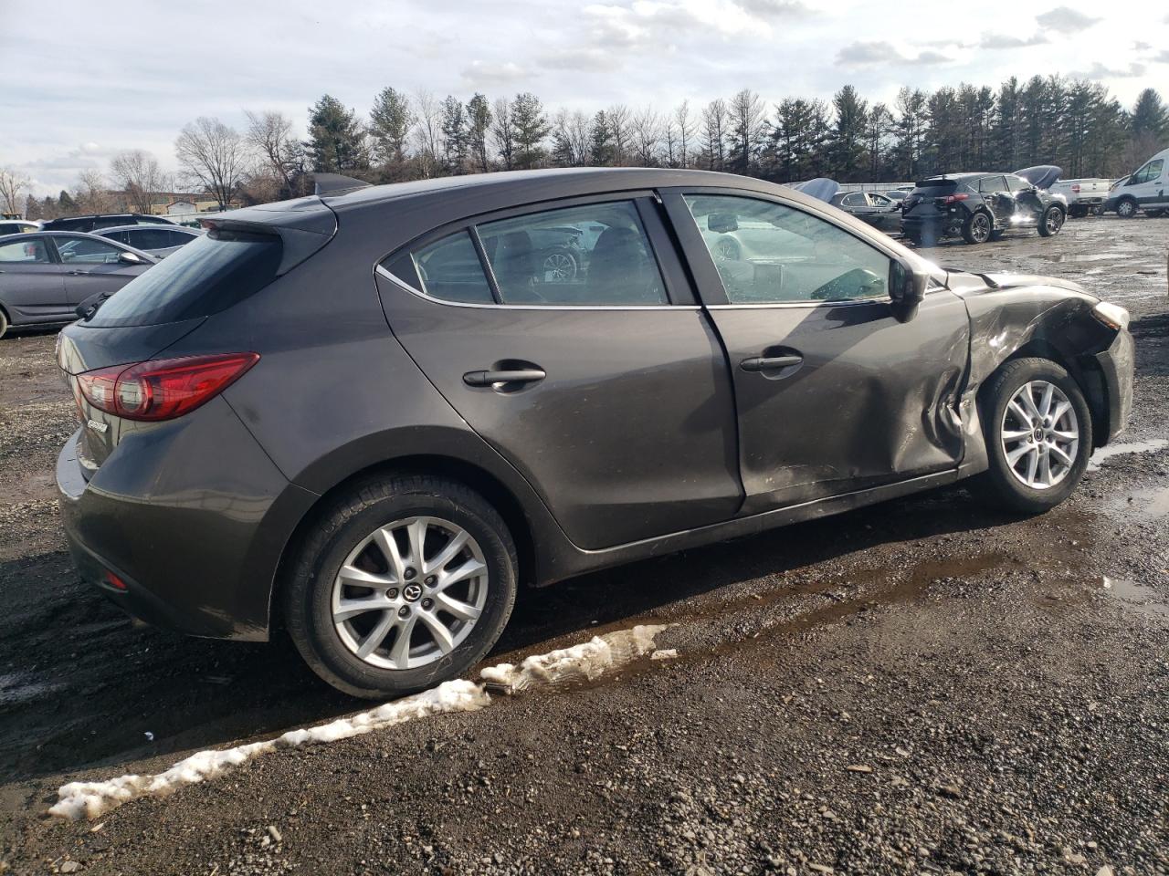 2016 Mazda 3 - Image 3