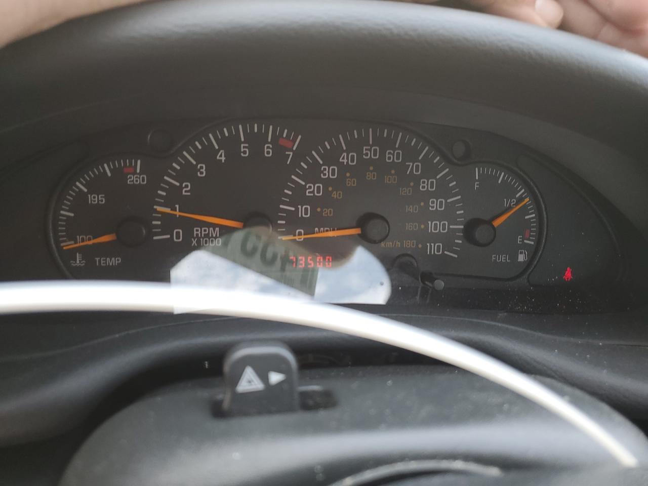 2003 Pontiac Sunfire - Image 9
