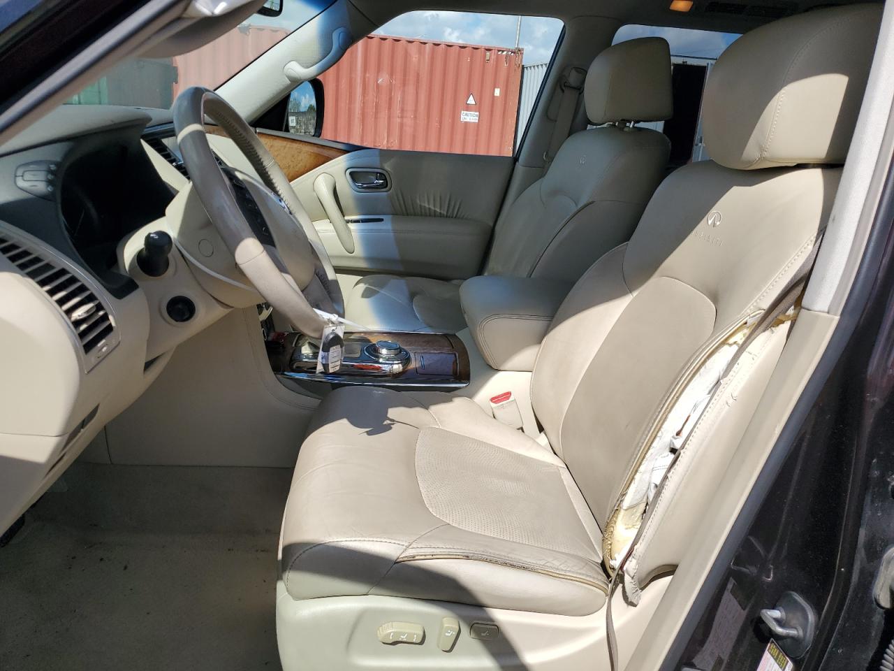 2014 Infiniti QX80 - Image 7