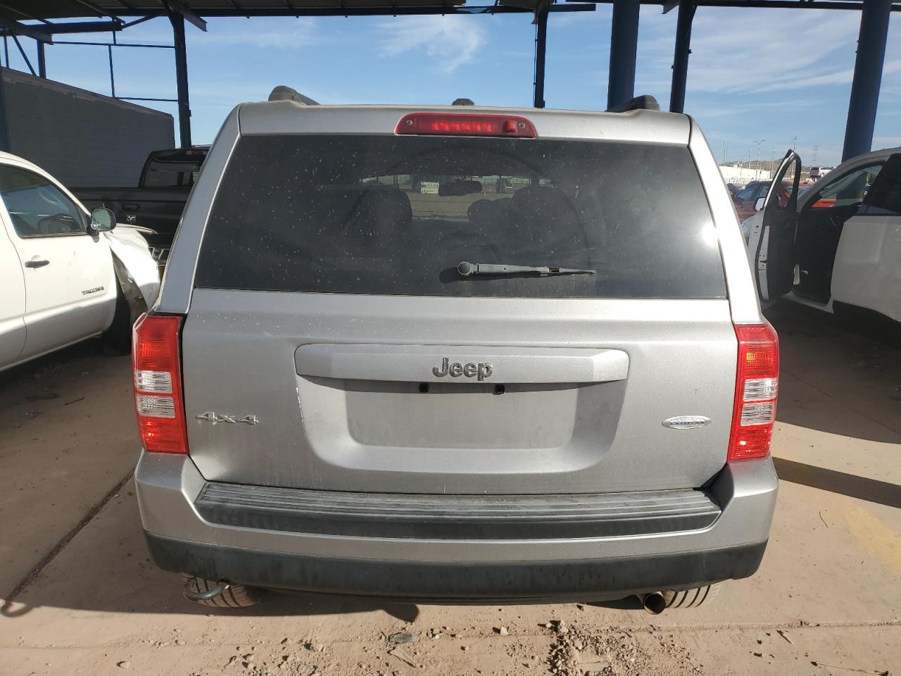 2015 Jeep Liberty (Patriot) - Image 6