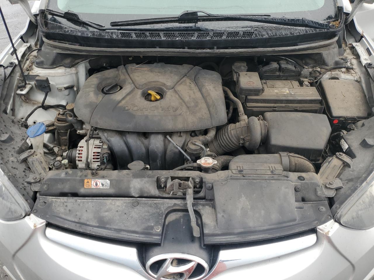 2015 Hyundai Elantra - Image 12
