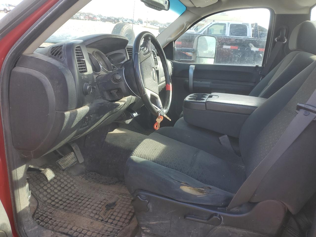 2007 Chevrolet Silverado - Image 7