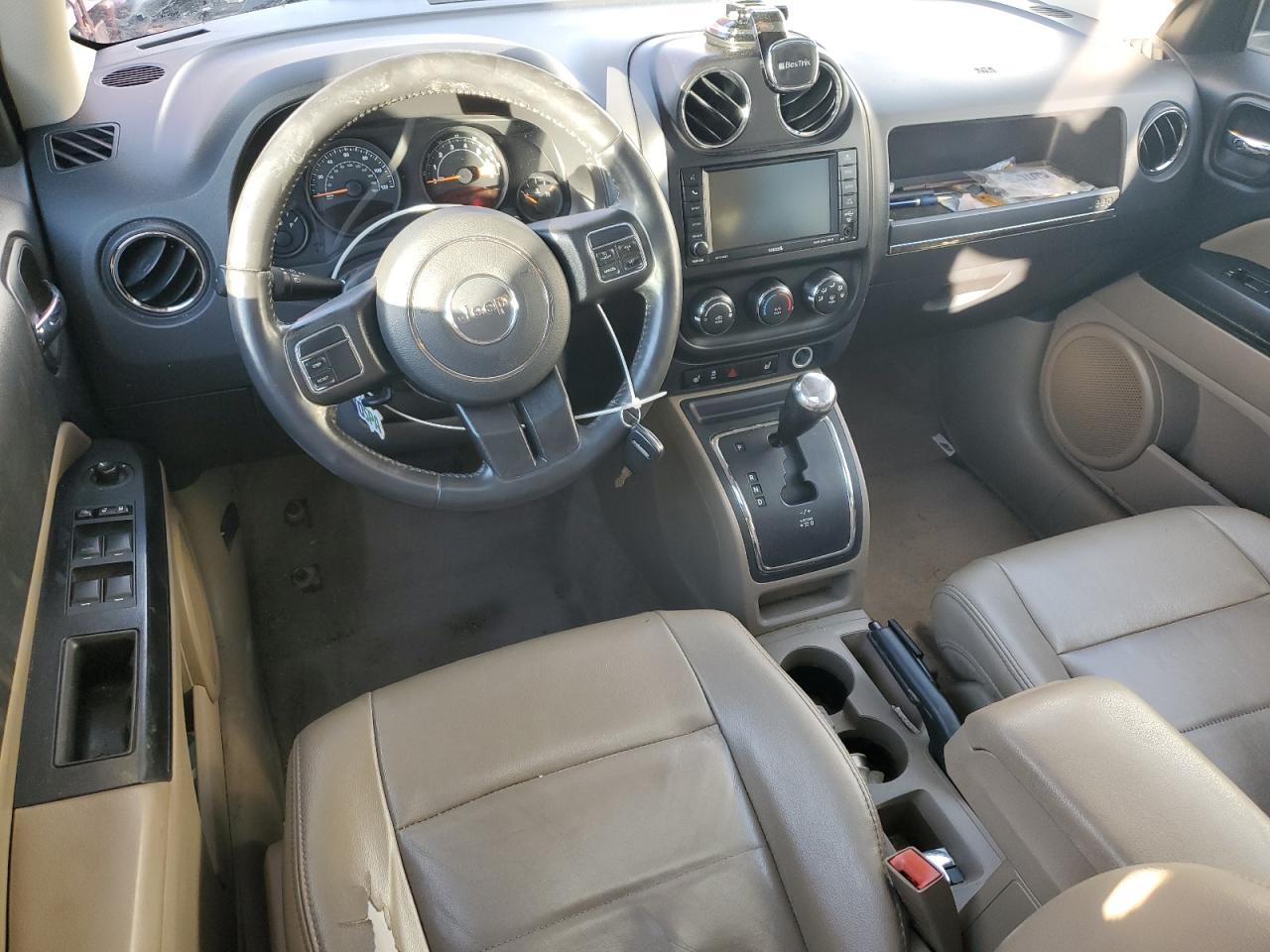 2017 Jeep Liberty (Patriot) - Image 8