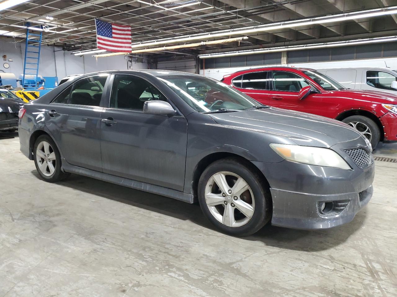 2010 Toyota Camry - Image 4