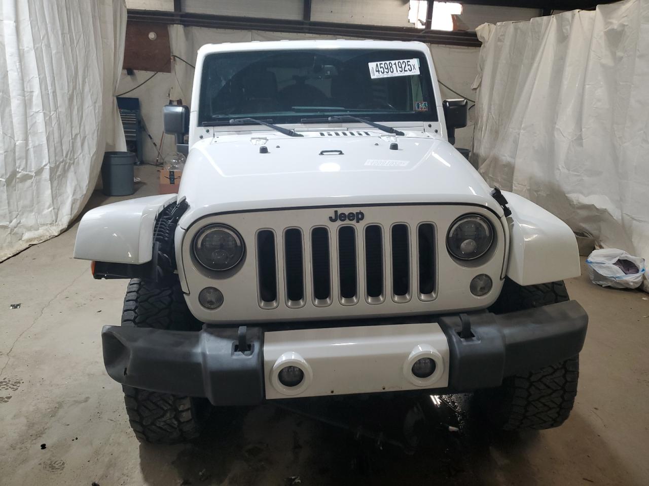 2016 Jeep Wrangler - Image 5