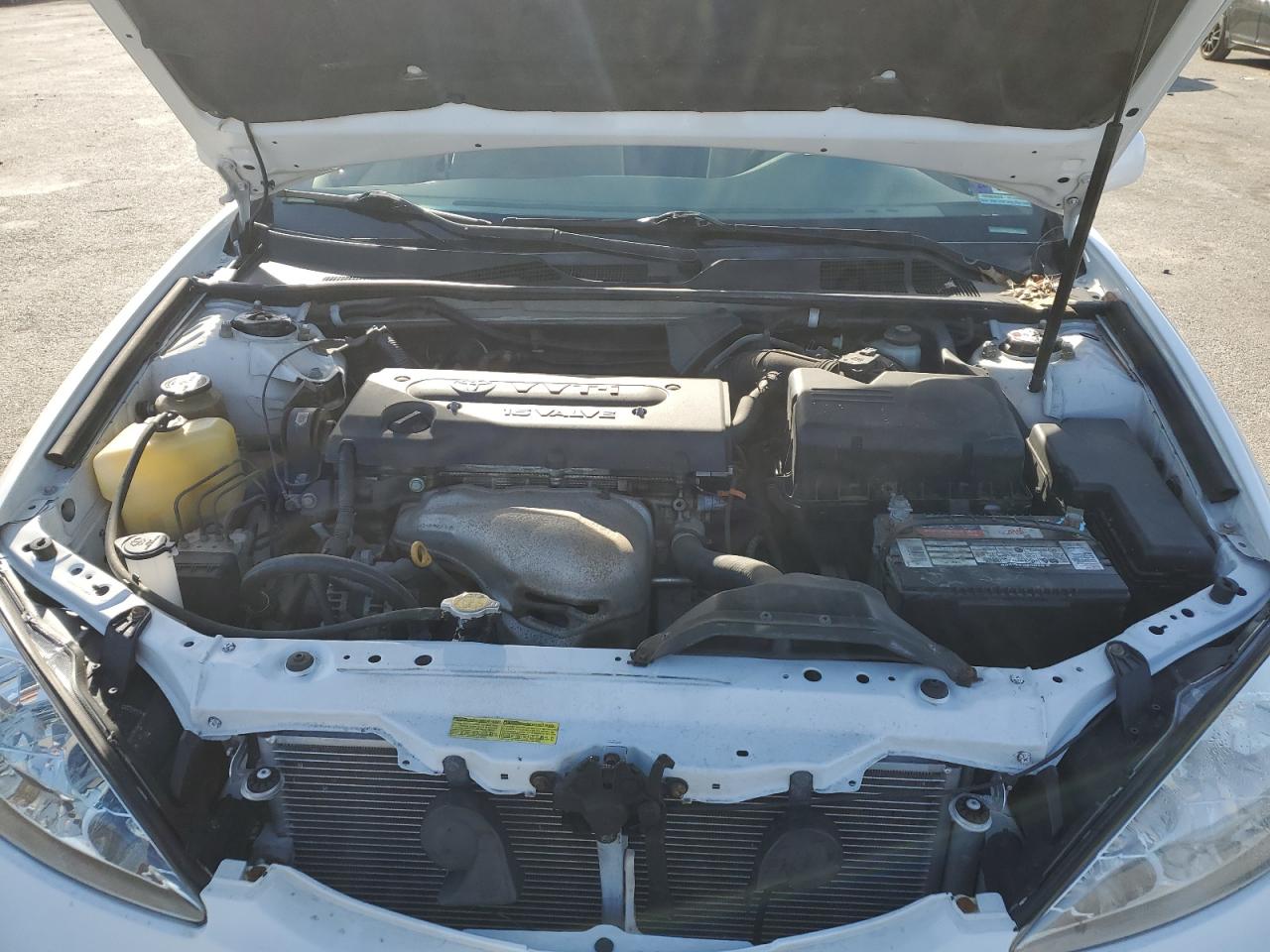 2004 Toyota Camry - Image 11