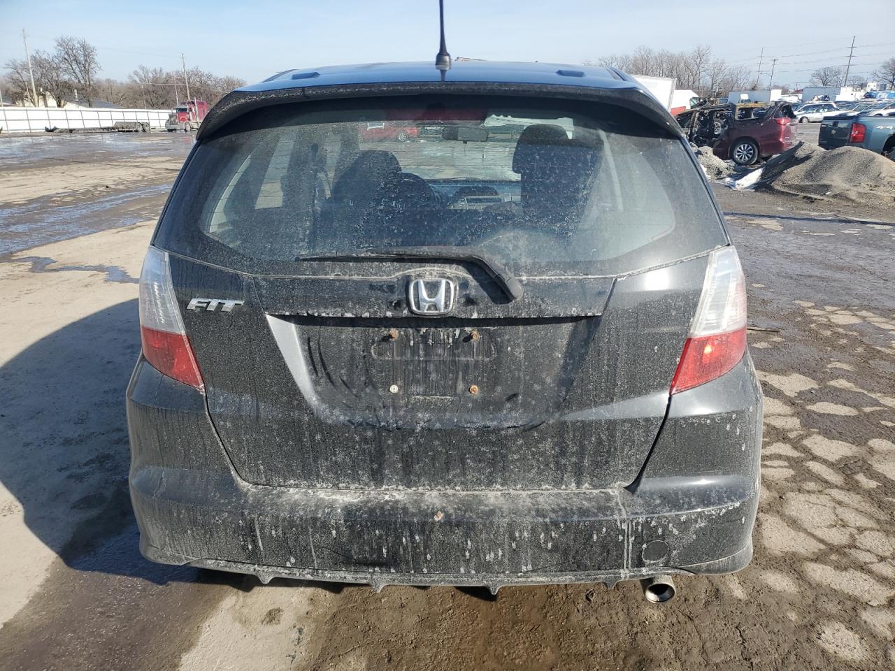 2011 Honda Fit - Image 6