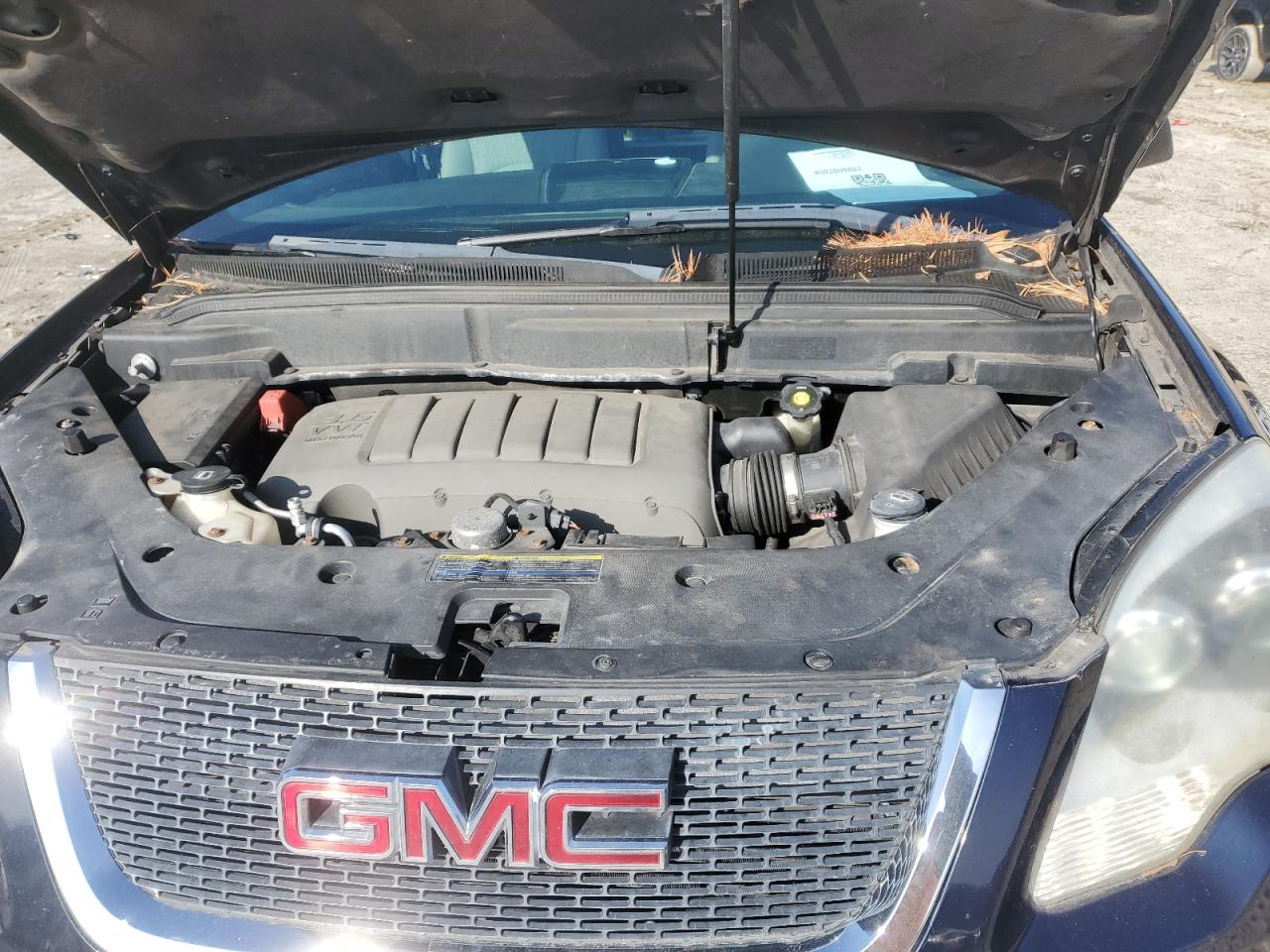 2009 GMC Acadia - Image 13