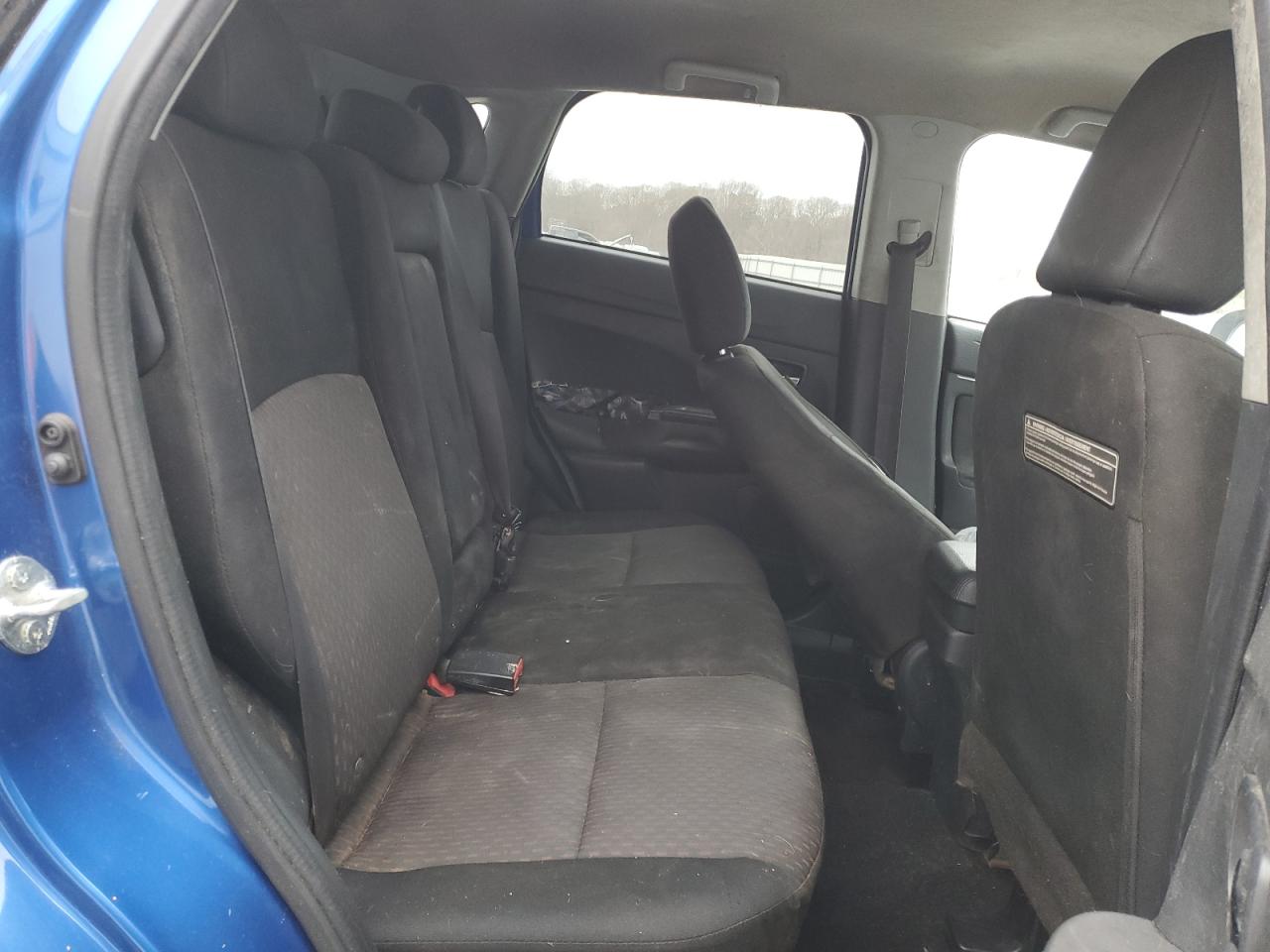 2018 Mitsubishi Outlander - Image 11