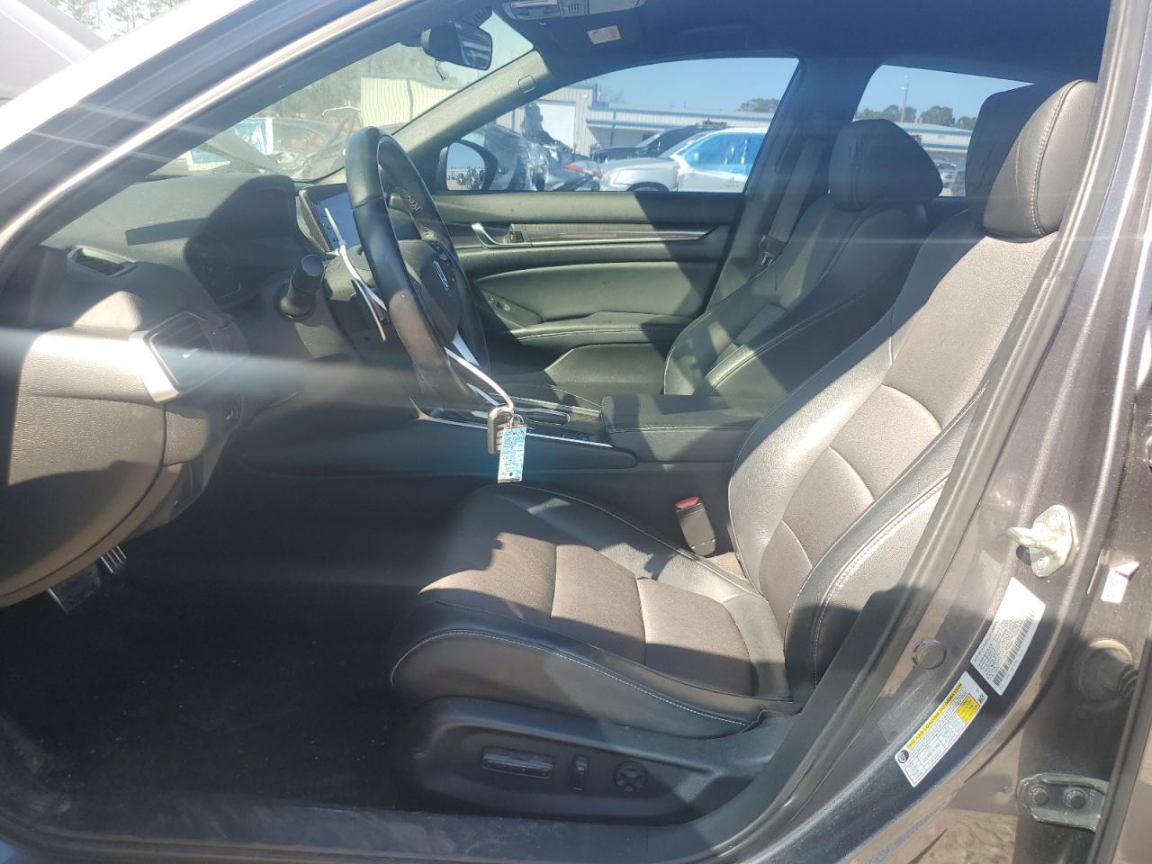1HGCV1F39JA076657 HONDA ACCORD 2018