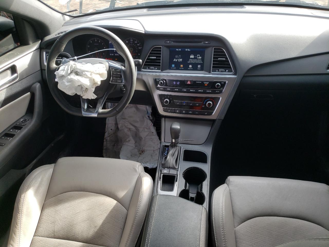 2017 Hyundai Sonata - Image 8