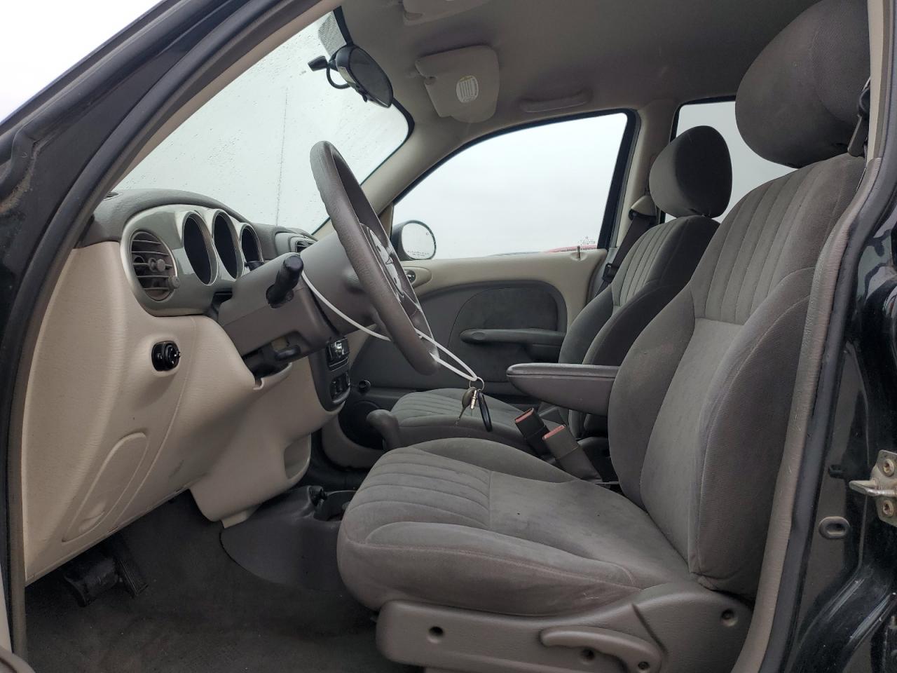 2001 Chrysler PT Cruiser - Image 7
