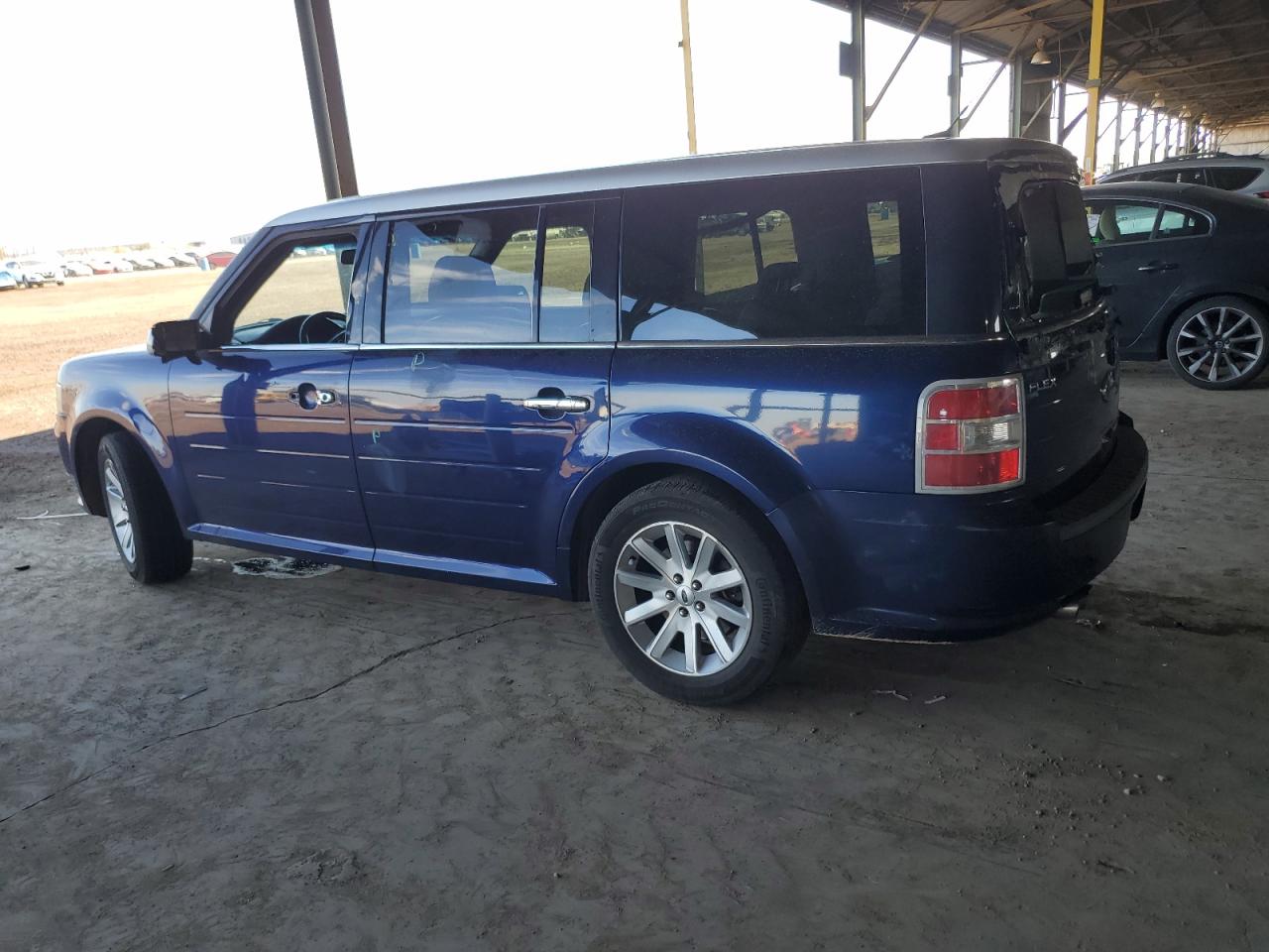 2011 Ford Flex - Image 2