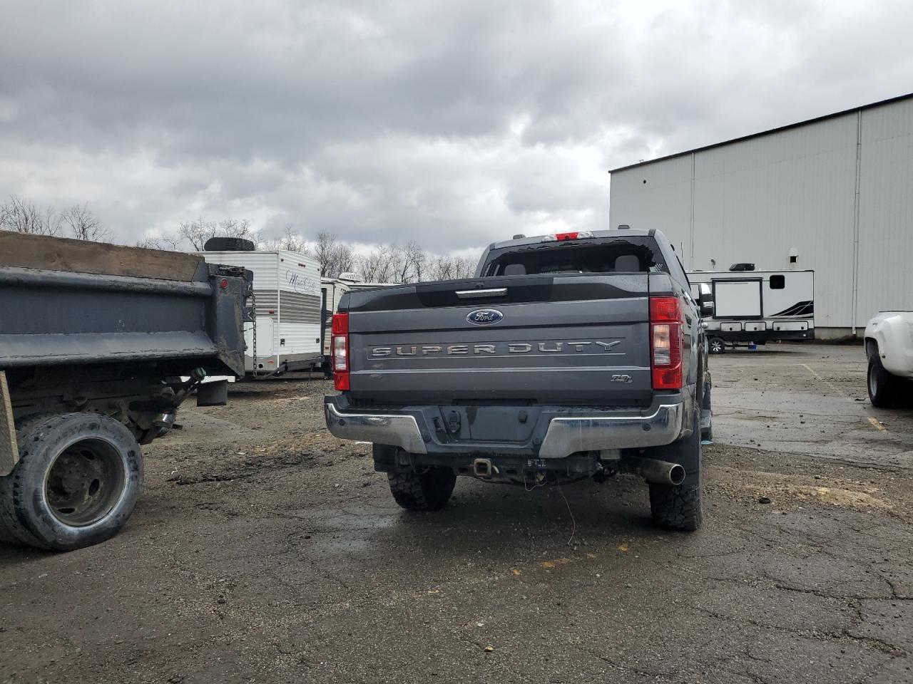 2021 Ford F350 - Image 13